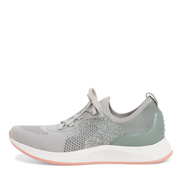 Slika Ženske patike Tamaris 23705 grey comb